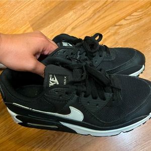 Black women’s Nike Air Max 90 size 7